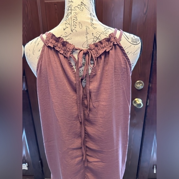Maurice’s Small Dusty Rose Ruffle Key Hole Tie back Tank NWT - Picture 4 of 9